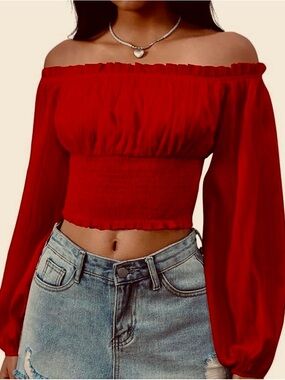 NWOT Guess Smocked top size M